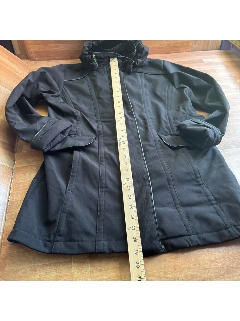 Neyelle black utility rain jacket, black, size large, hooded - Picture 13 of 15